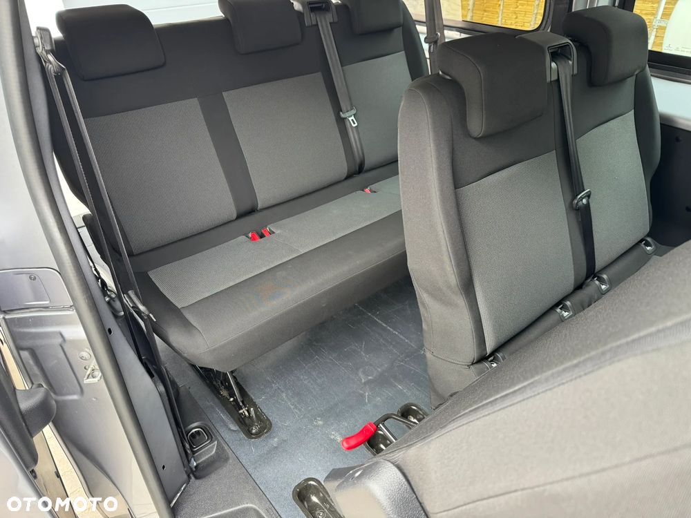 Opel Vivaro - 19