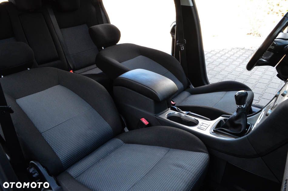 Ford Mondeo 2.0 TDCi Titanium X - 36