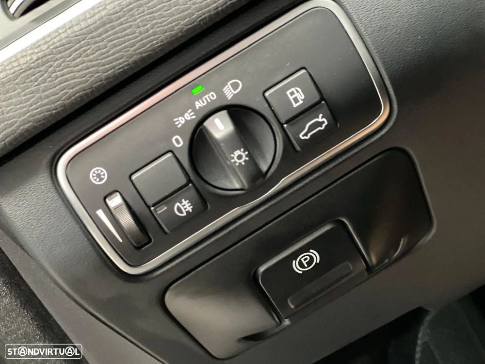 Volvo XC 60 2.0 D4 Inscription - 11