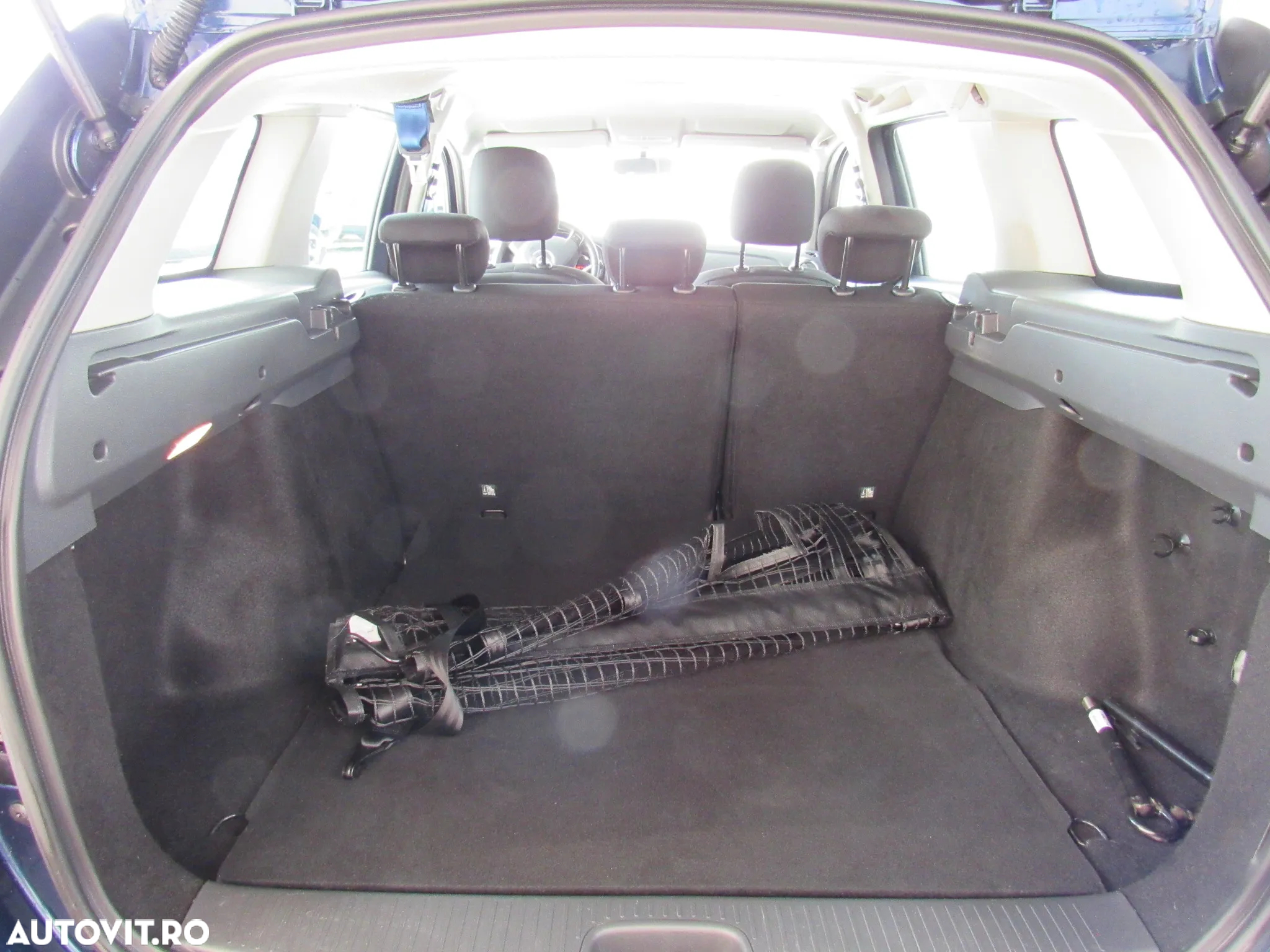 Dacia Logan MCV 1.2 16V 75 Celebration - 5