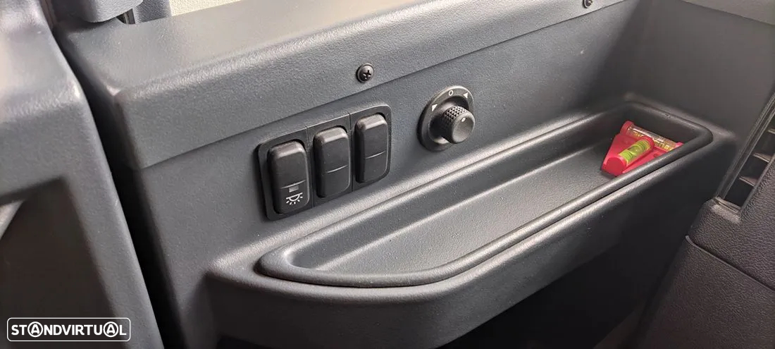 Burstner Ixeo I736 (Cama central - Sala face a face) - 34
