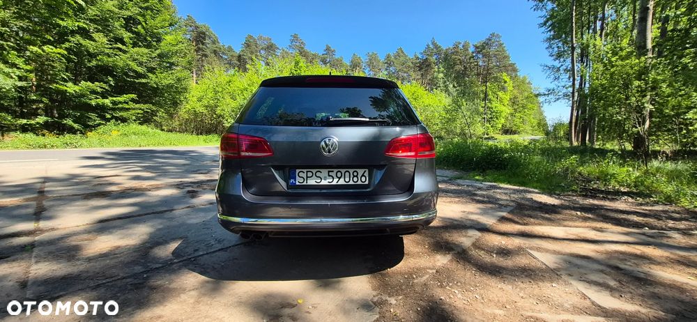 Volkswagen Passat 2.0 TDI Highline DSG - 9
