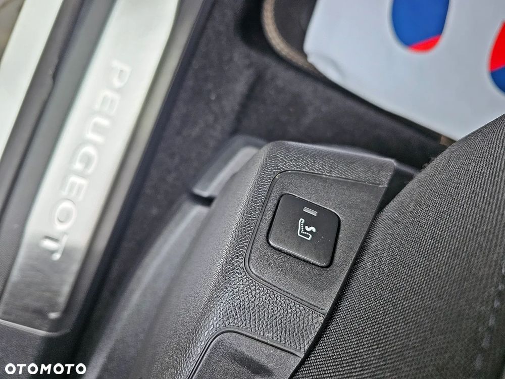 Peugeot 5008 BlueHDi 180 EAT8 GT - 27