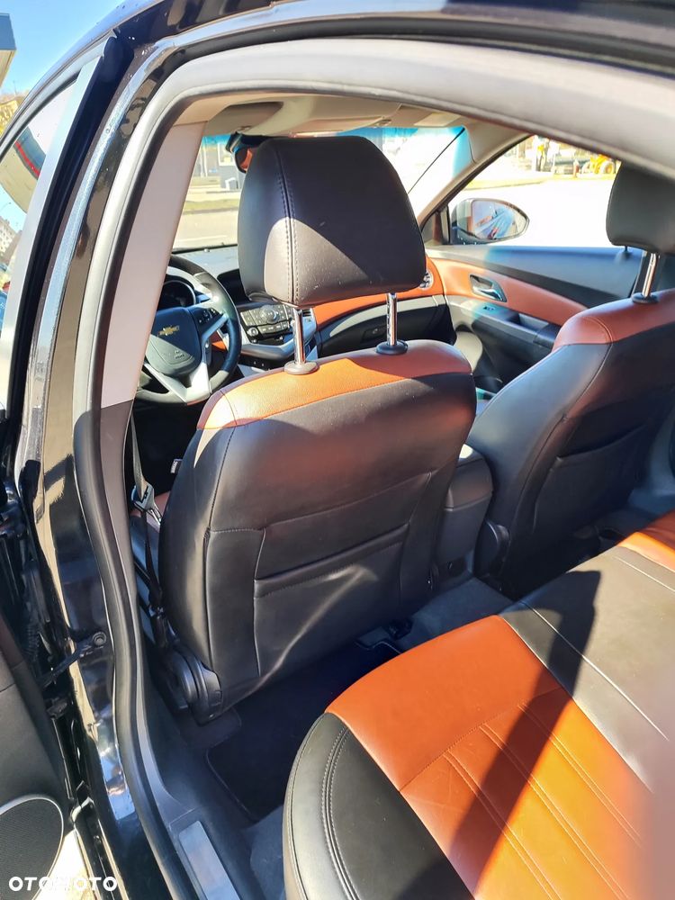 Chevrolet Cruze 2.0 LS - 17