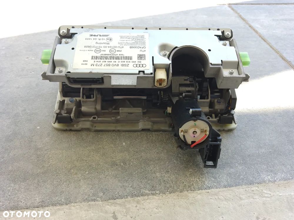 AUDI A3 8V WYŚWIETLACZ EKRAN MONITOR 8V0857273M - 3