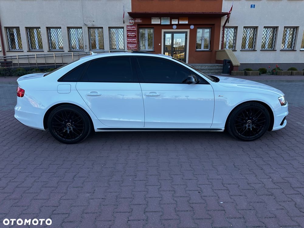 Audi A4 Limousine - 11