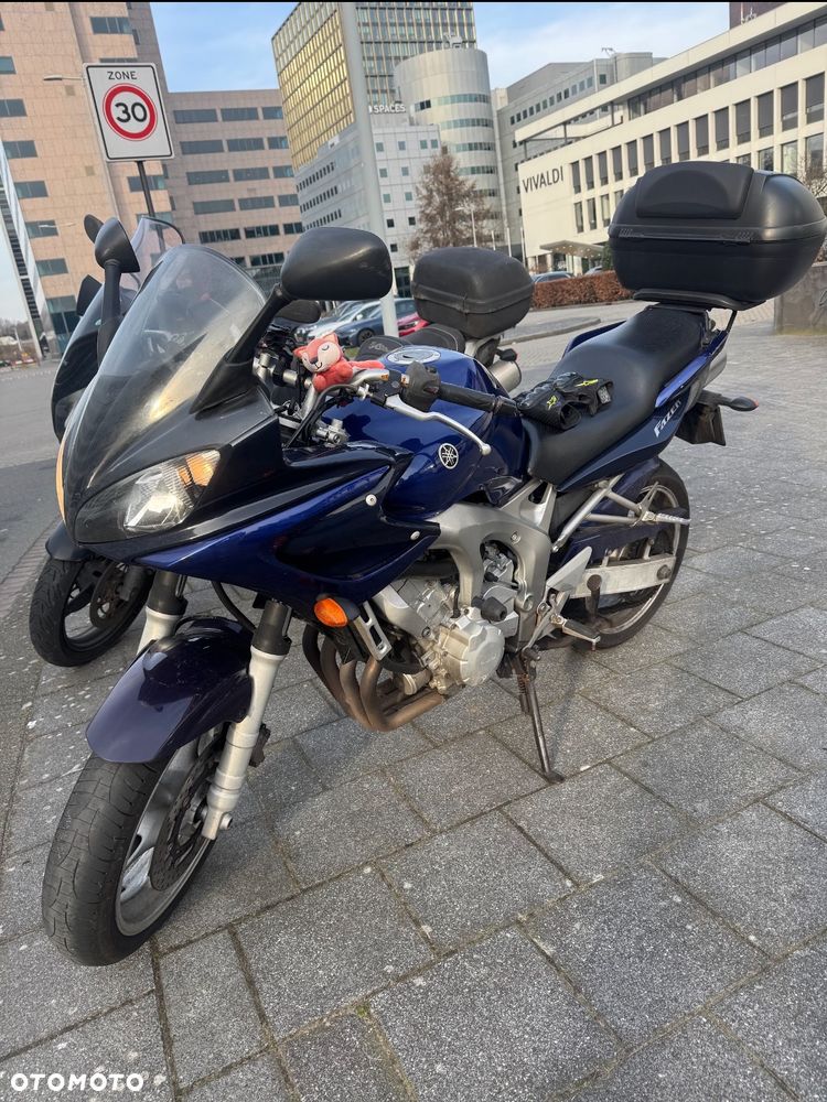 Yamaha FZ6 - 2