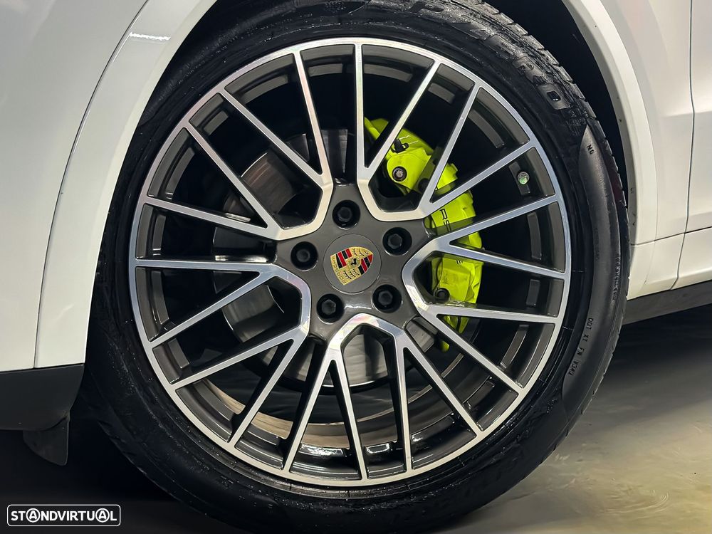 Porsche Cayenne E-Hybrid - 11