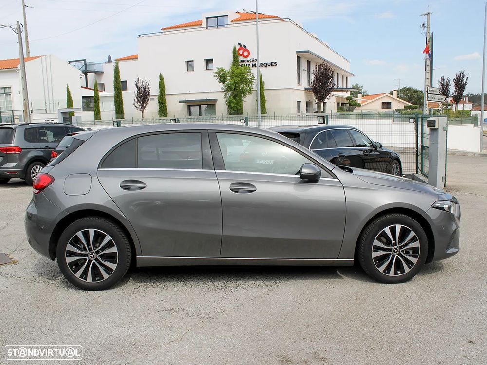 Mercedes-Benz A 250 e 8G-DCT Style - 4