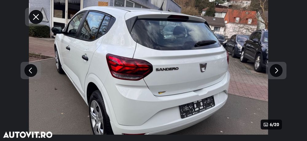 Dacia Sandero TCe 90 Essential - 4