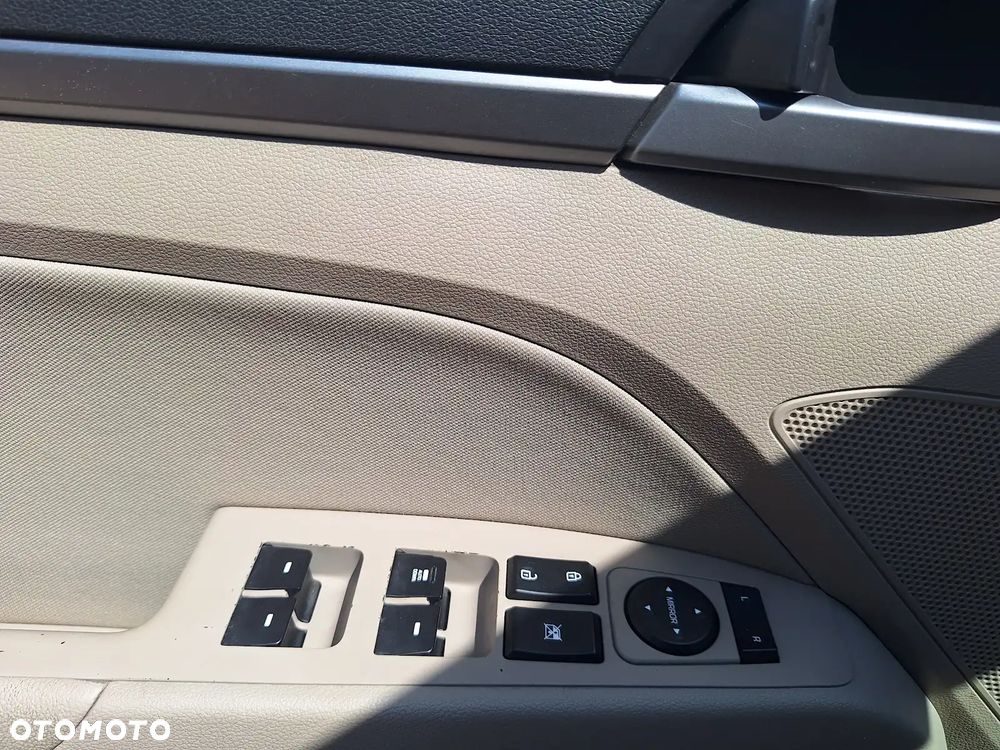 Hyundai Elantra 1.6 Style - 7