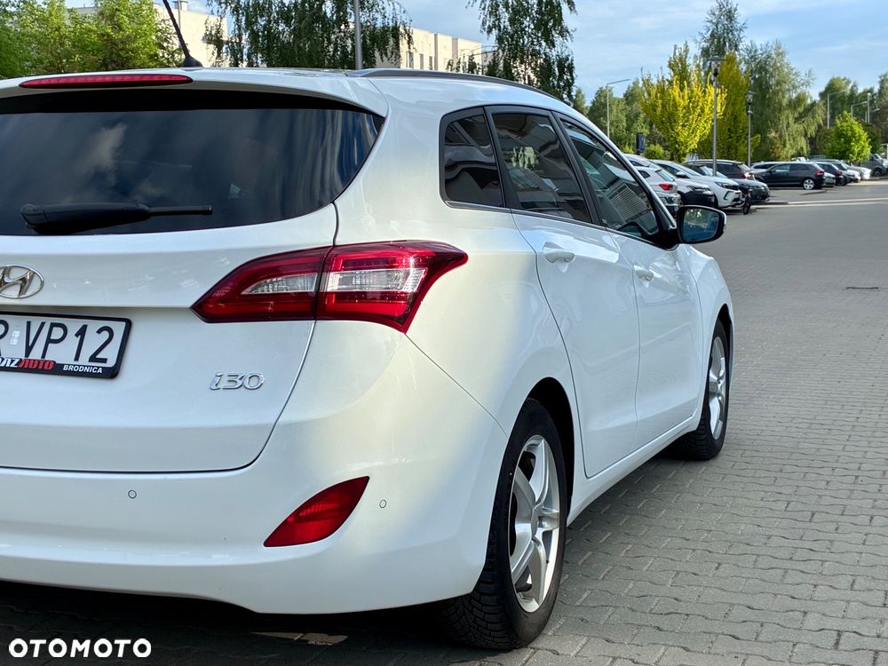 Hyundai i30 1.6 CRDi BlueDrive Go - 21