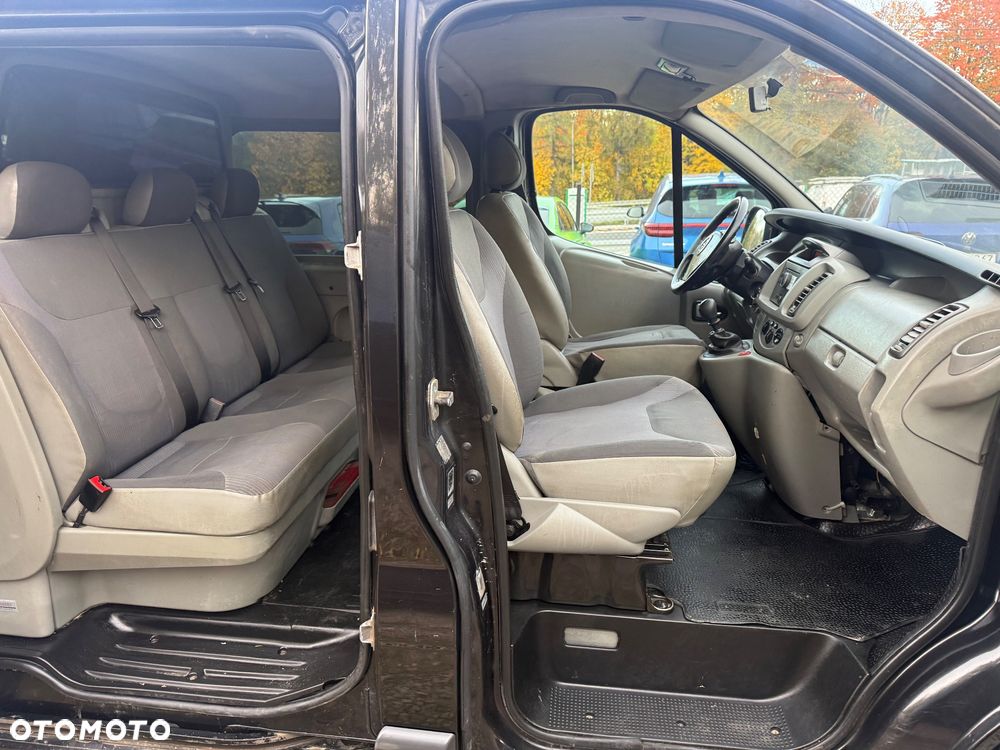 Opel Vivaro - 11