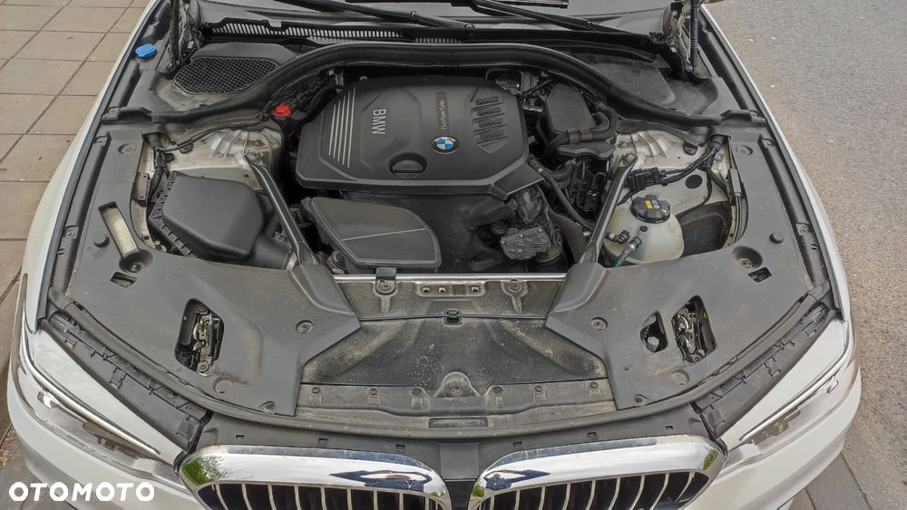 BMW Seria 5 520d xDrive Luxury Line - 18