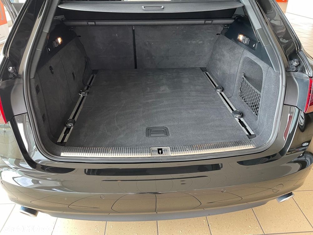 Audi A6 Avant - 16