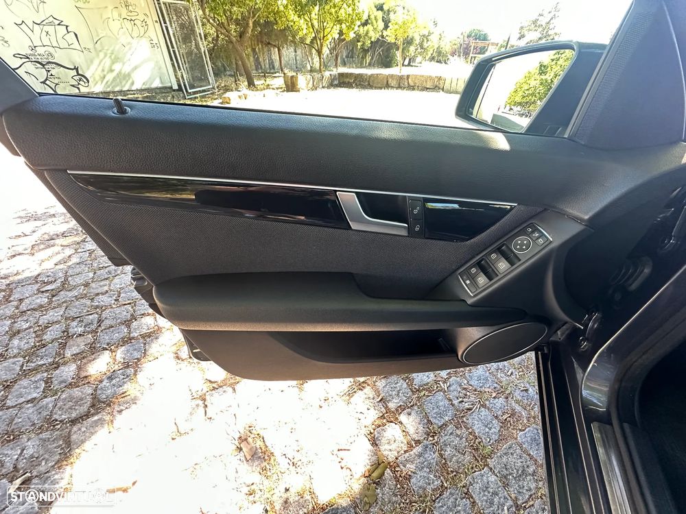 Mercedes-Benz C 220 CDi Elegance BE 124g - 10