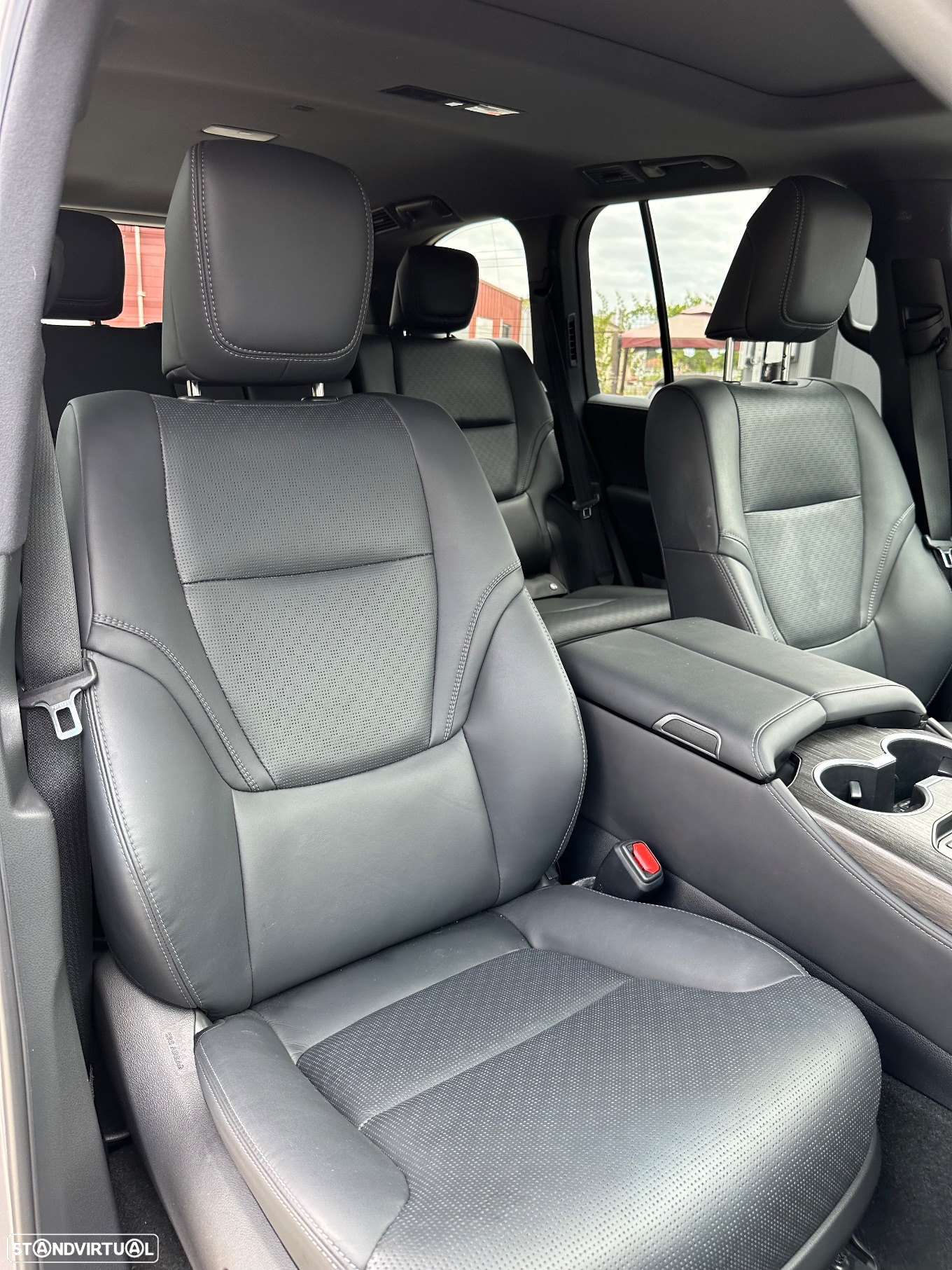 Toyota Land Cruiser - 25