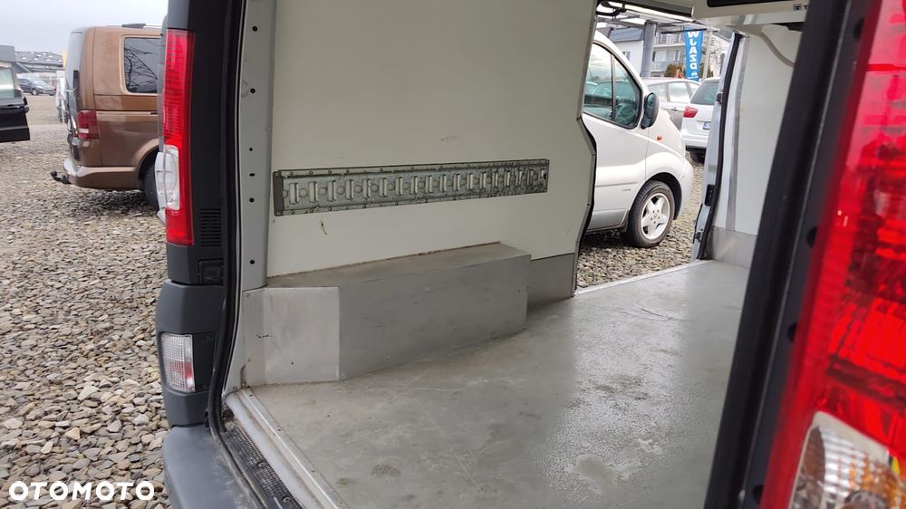 Renault Trafic - 9