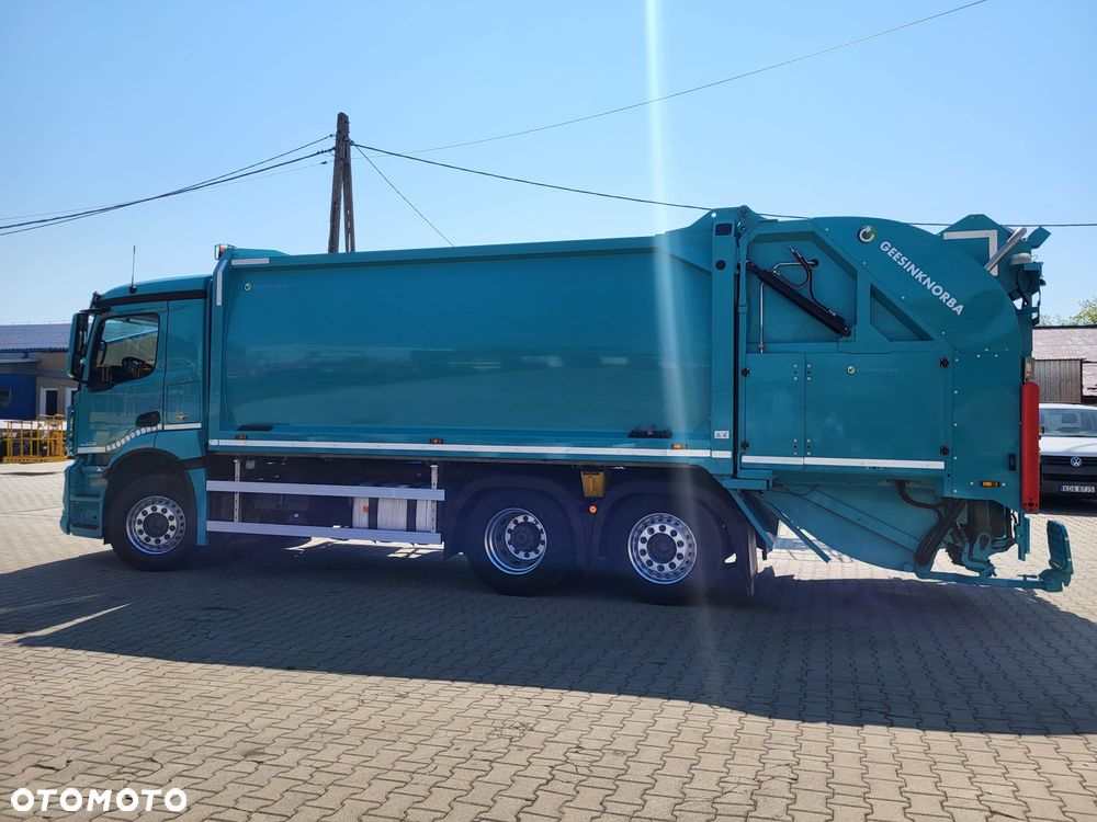 Mercedes-Benz Antos 2533 - 9