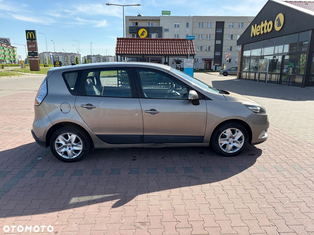 Renault Scenic 1.6 16V 110 TomTom Edition - 3
