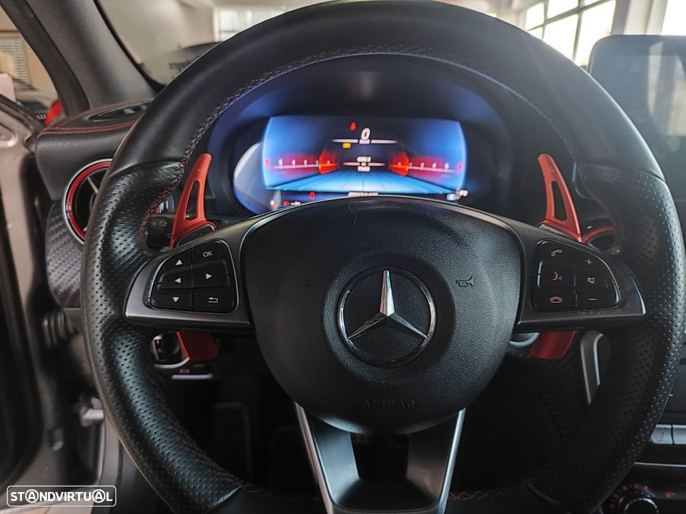 Mercedes-Benz A 45 AMG 4Matic Speedshift 7G-DCT - 23