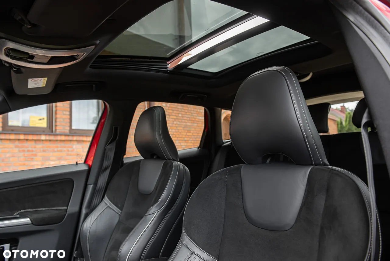 Volvo XC 60 T6 AWD R-Design Summum - 15