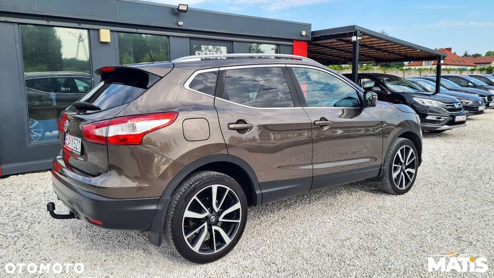 Nissan Qashqai - 25
