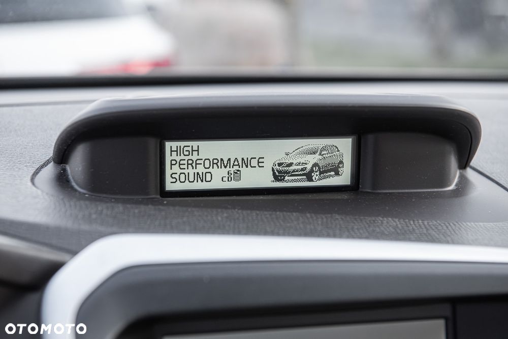 Volvo XC 60 D5 AWD Kinetic - 25