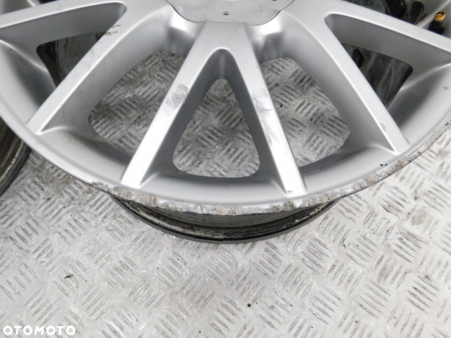FELGI ALUMINIOWE 5x112 7Jx17 - VW GOLF V PASSAT B6 TOURAN CADDY JETTA - 13