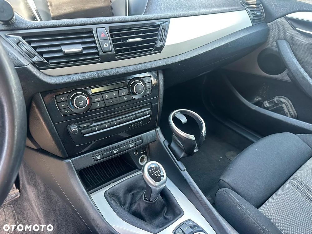 BMW X1 sDrive20d Sport Line - 20