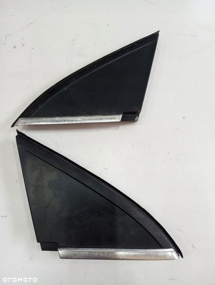Trojkąt błotnika FORD KUGA MK1 8V41-S16003 8V41-S16004 - 1