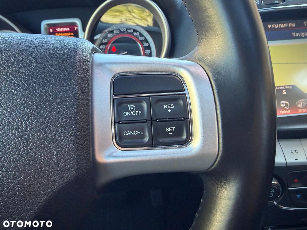 Fiat Freemont 2.4 16V VVT Automatik Lounge - 16