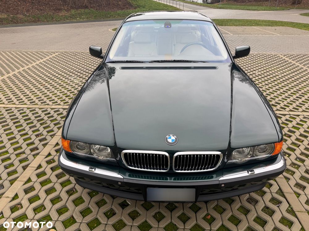 BMW Seria 7 750iL - 17