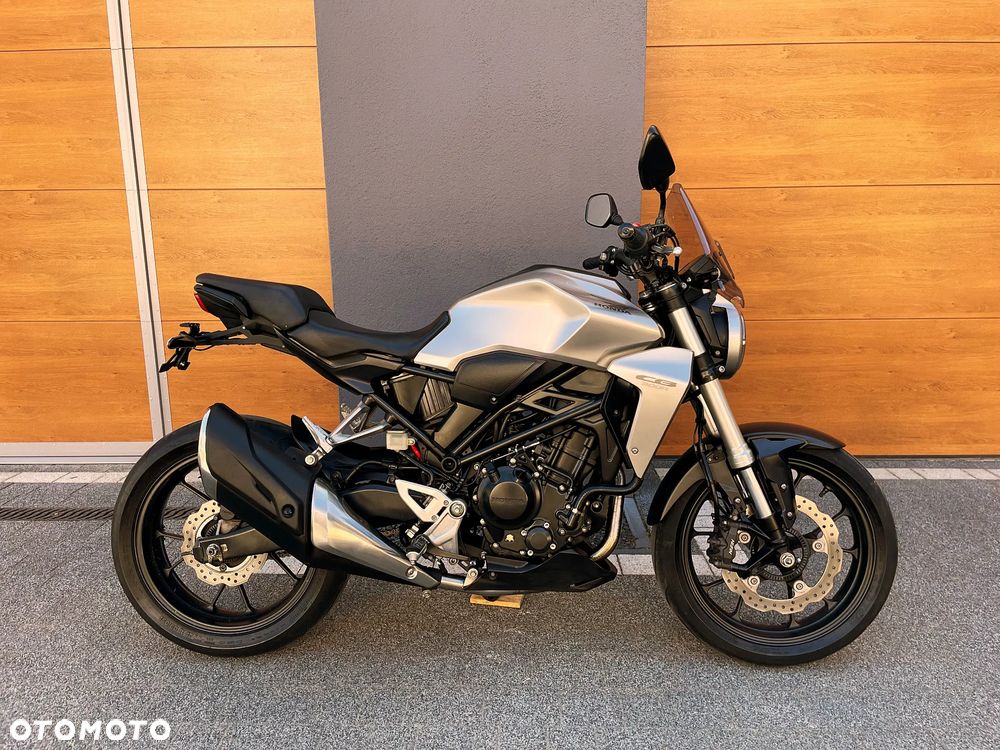 Honda CB - 2