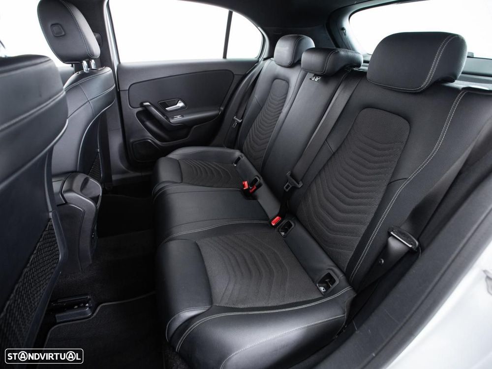 Mercedes-Benz A 160 d Style - 11
