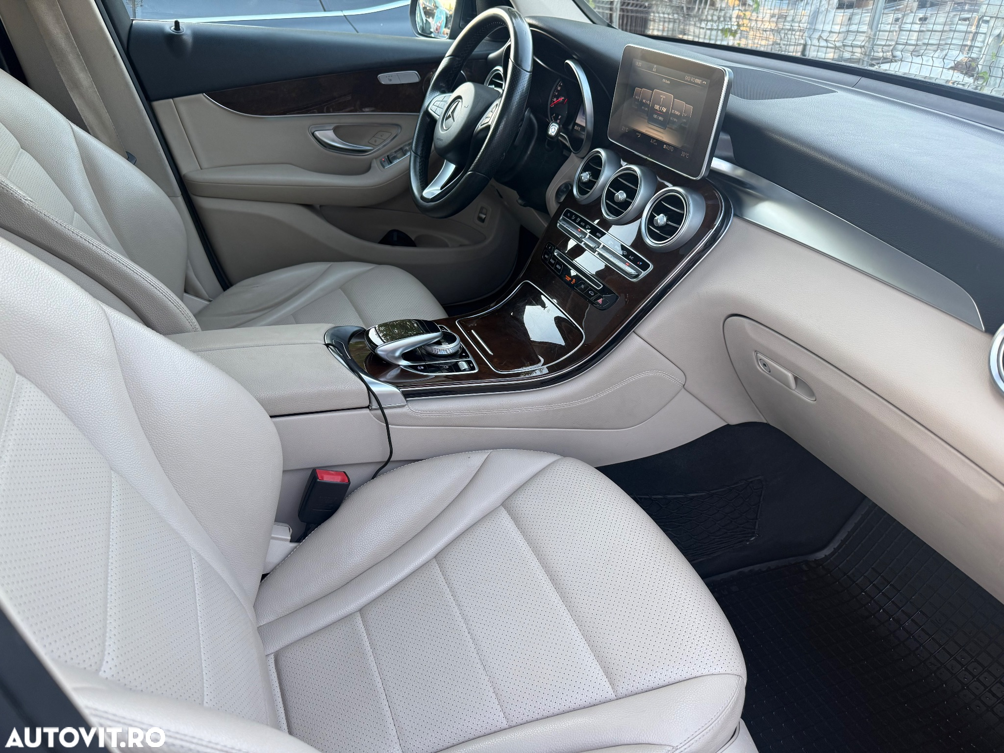 Mercedes-Benz GLC 250 d 4MATIC - 8