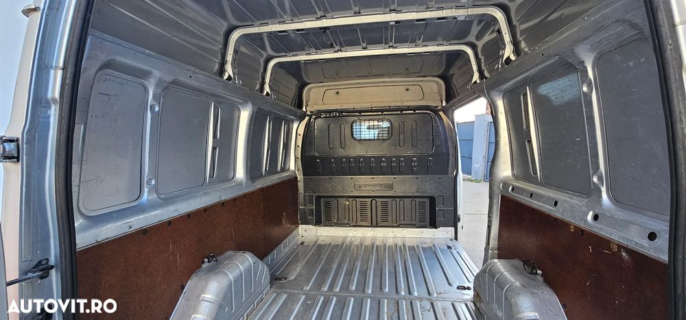 Ford Transit - 18
