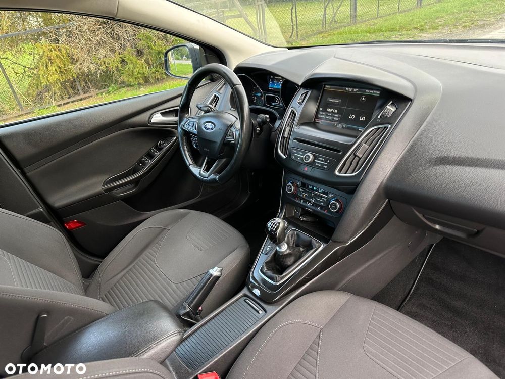 Ford Focus 2.0 TDCi Titanium ASS - 8