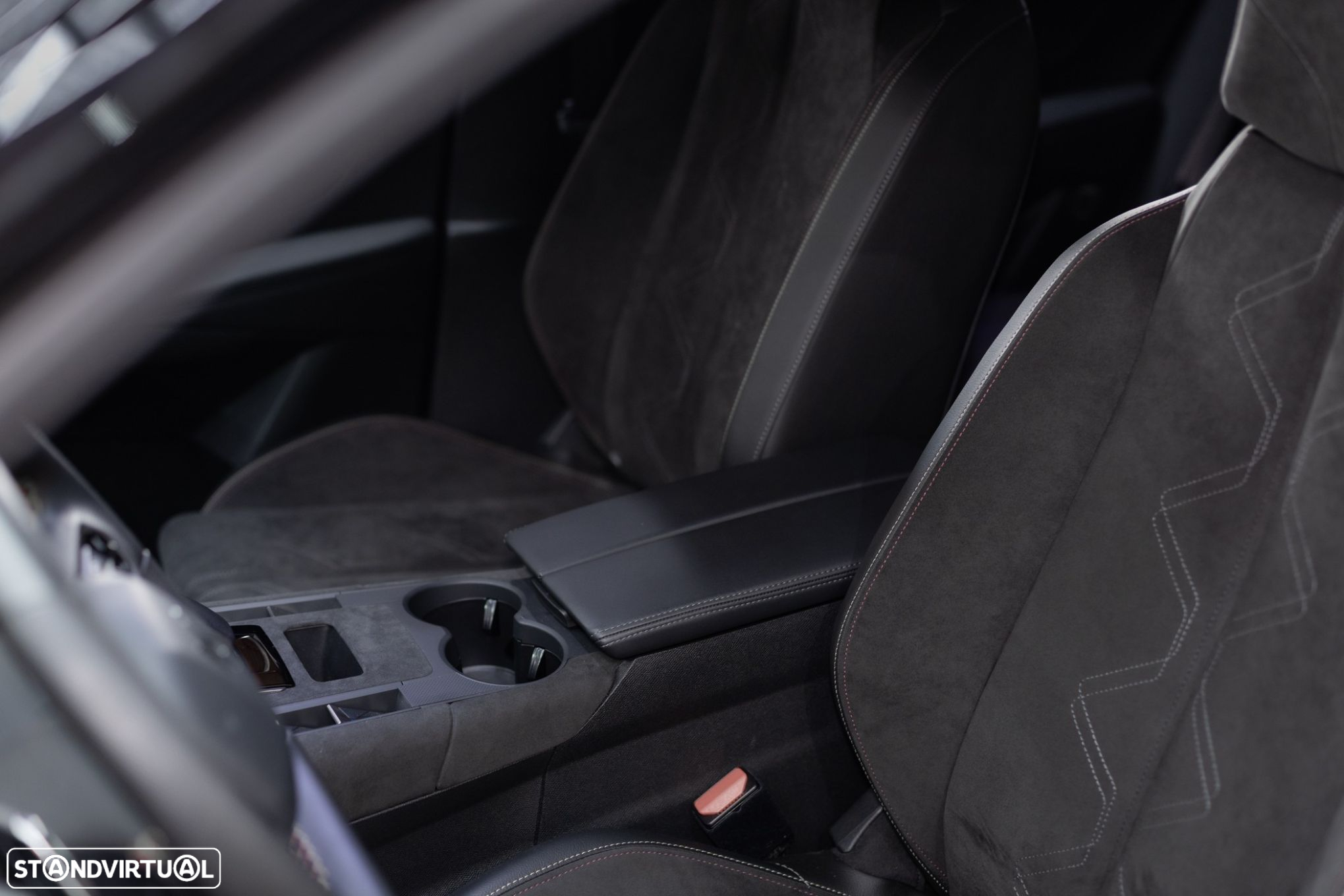 DS DS7 Crossback E-Tense Performance Line+ EAT8 - 23