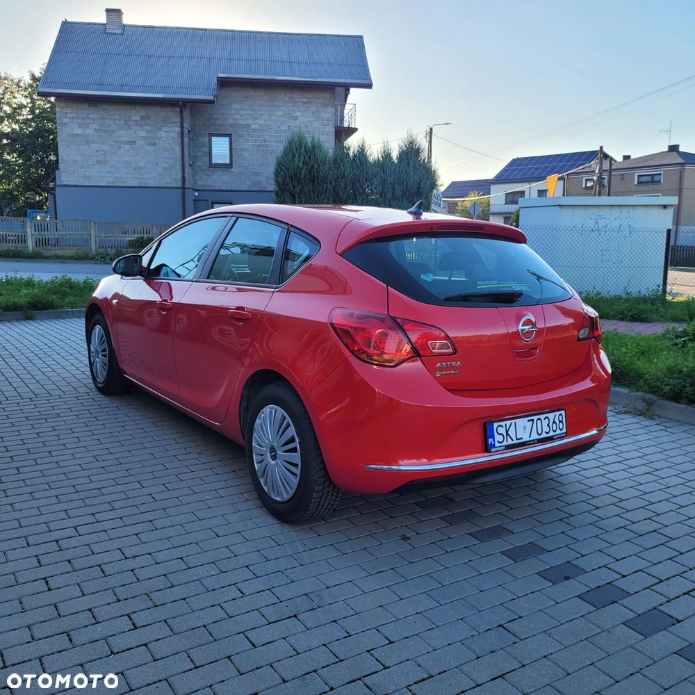 Opel Astra - 2