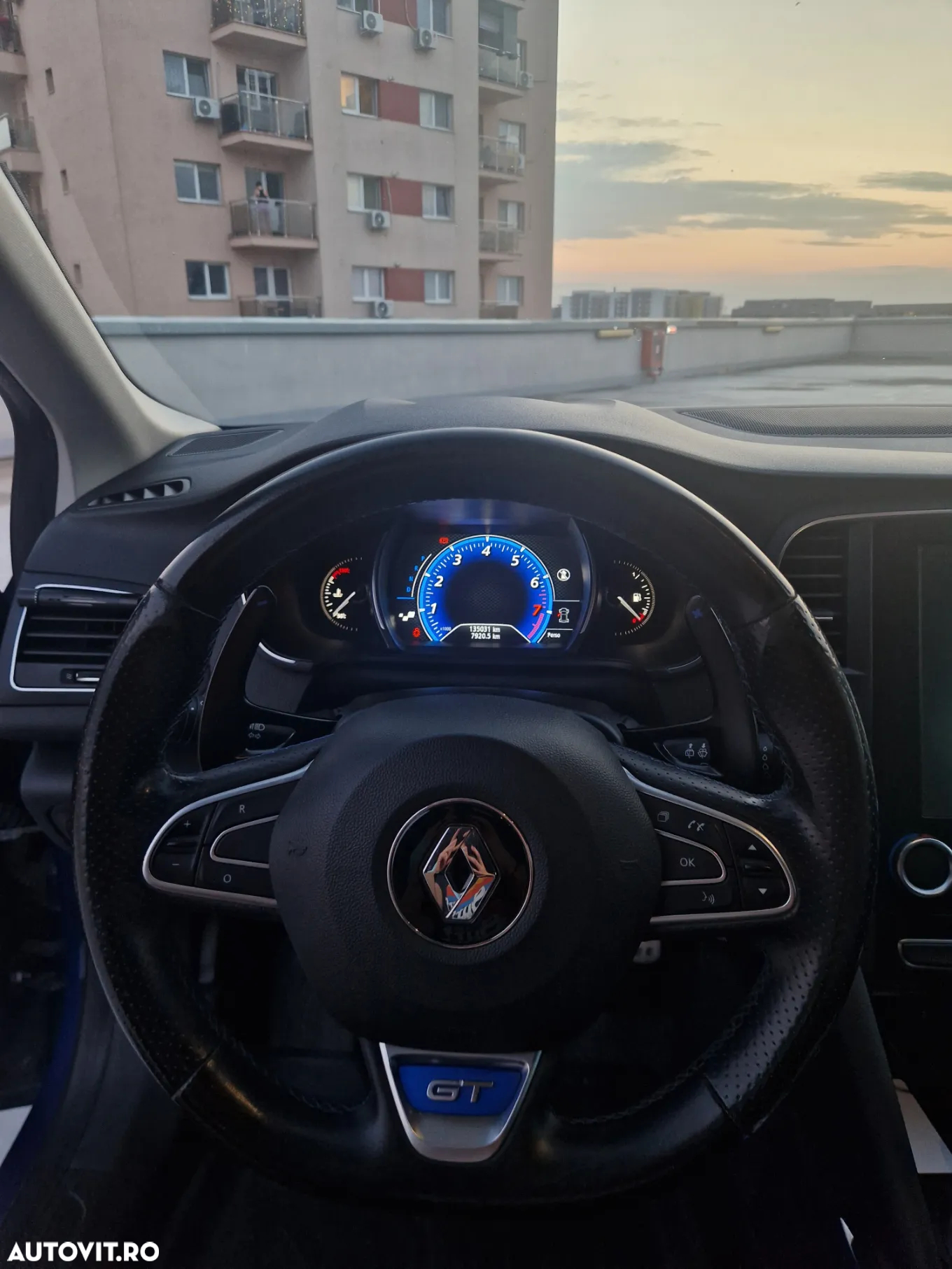 Renault Megane ENERGY TCe EDC GT - 23