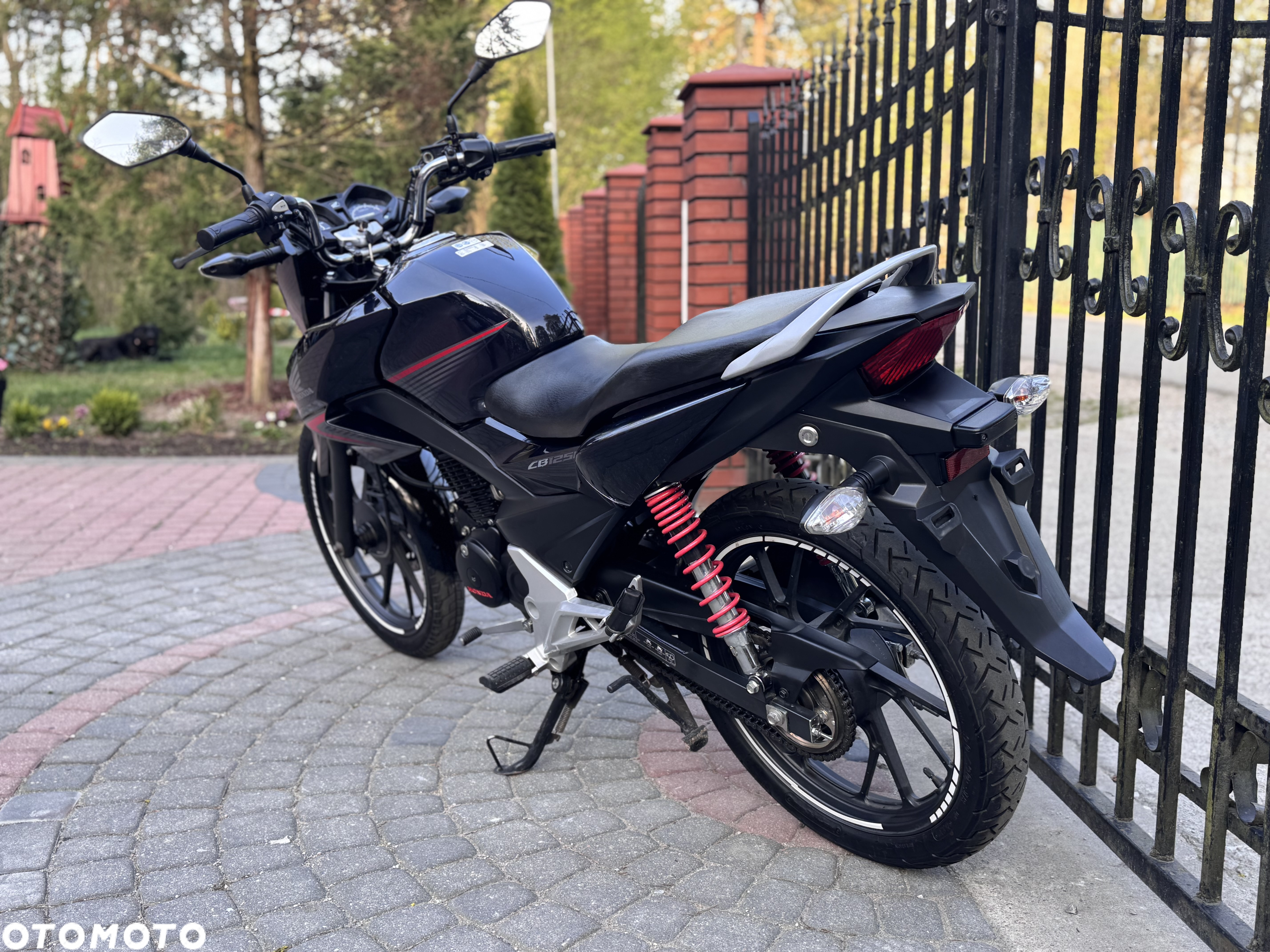 Honda CB - 8