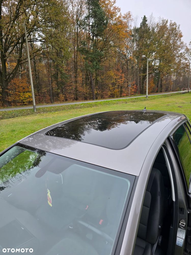 Volkswagen Golf Sportsvan VII SV 2.0 TDI BMT Highline - 18