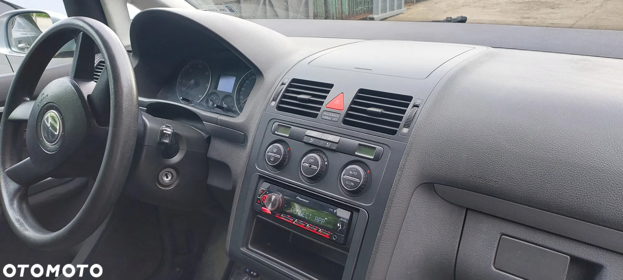 Volkswagen Touran 1.9 TDI Highline - 15