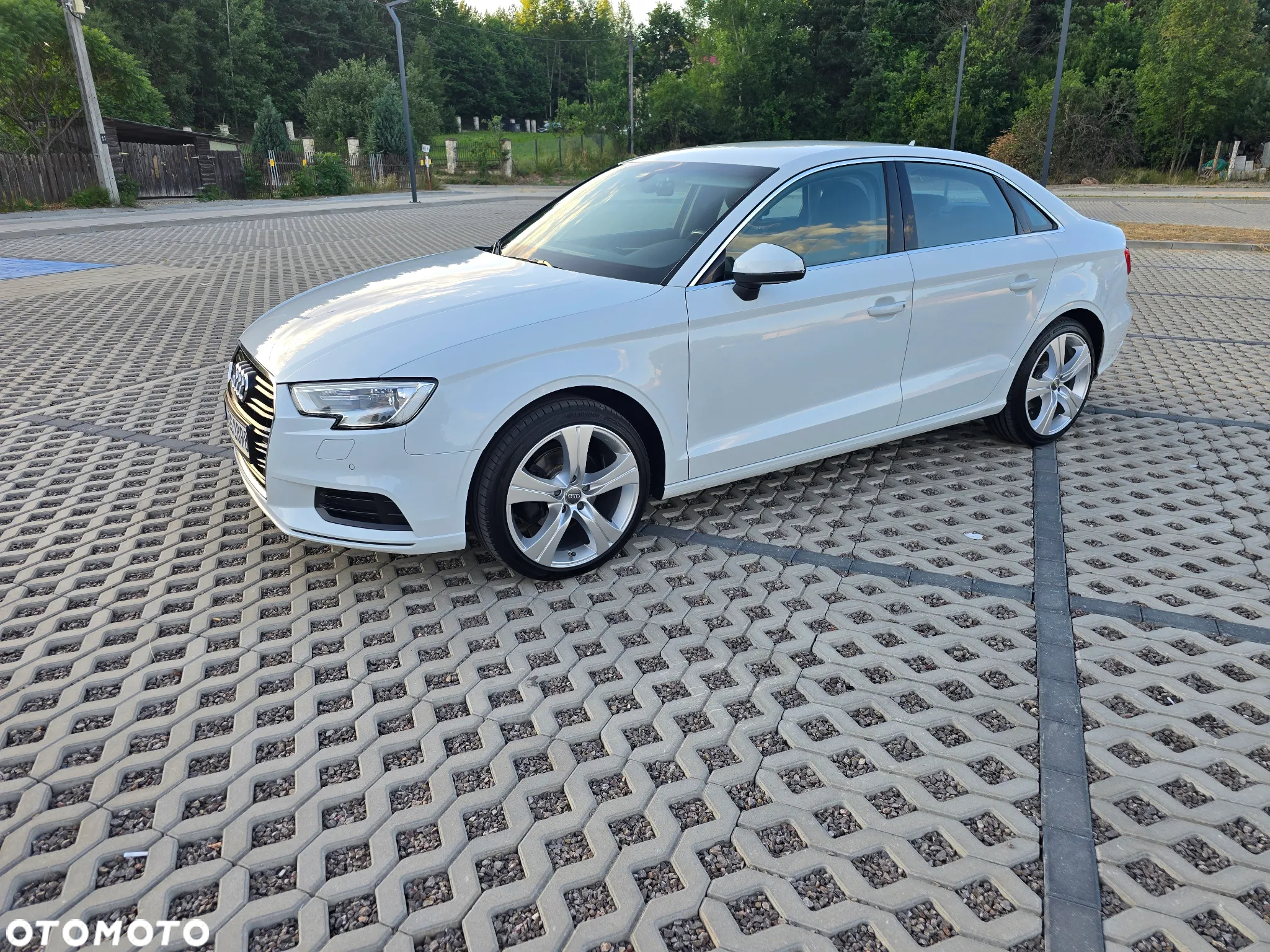 Audi A3 2.0 TDI Ambiente - 2