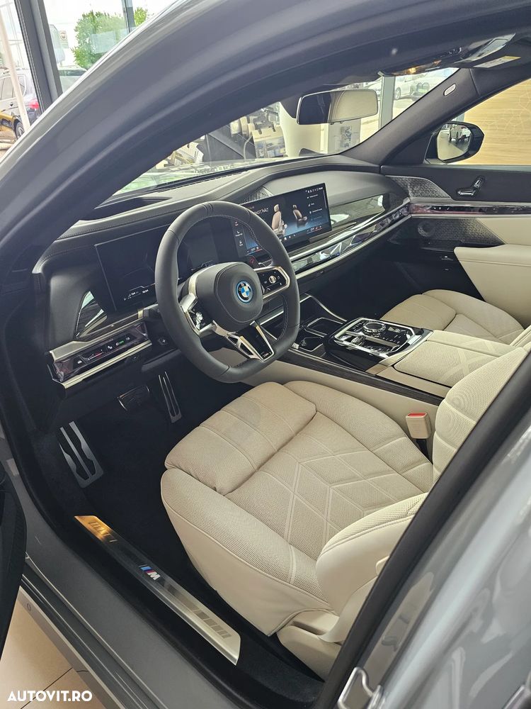 BMW M7 2025 — imagine 4