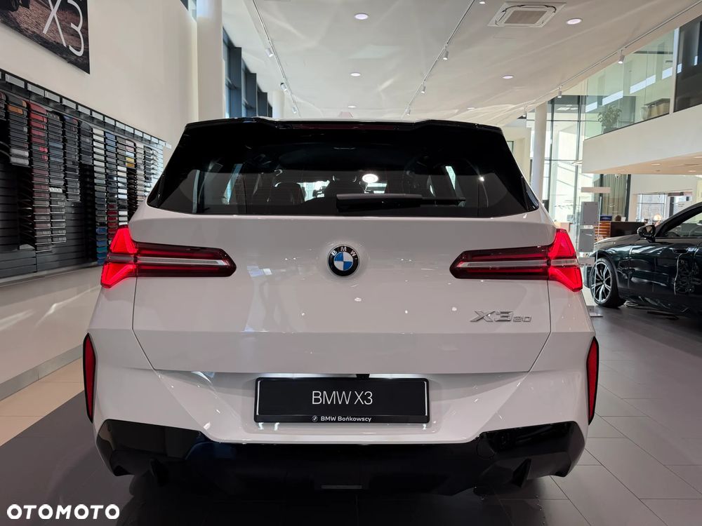 BMW X3 xDrive20 mHEV - 4