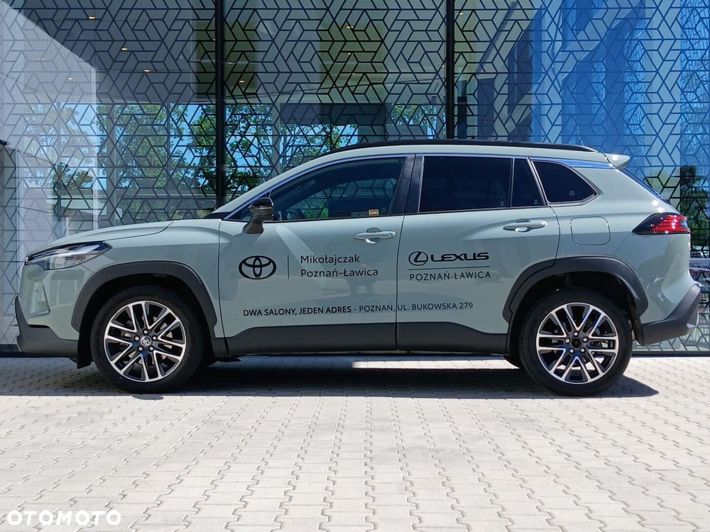 Toyota Corolla Cross 2.0 Hybrid Style AWD - 3