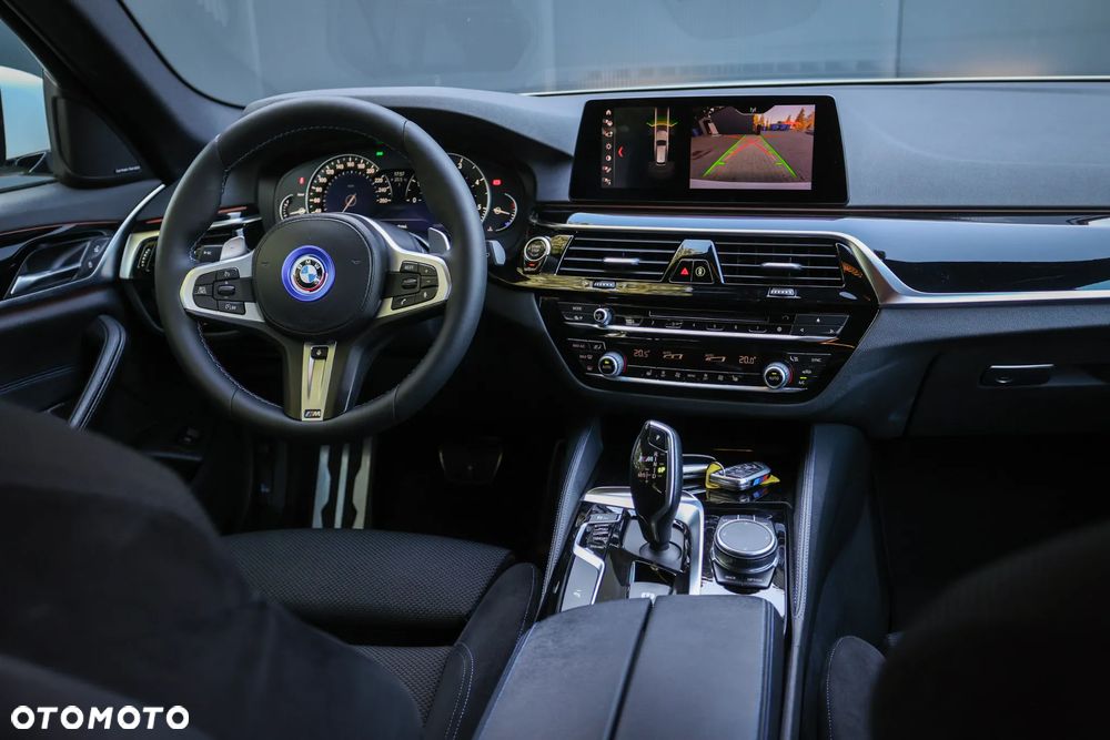 BMW Seria 5 520d M Sport Edition - 23