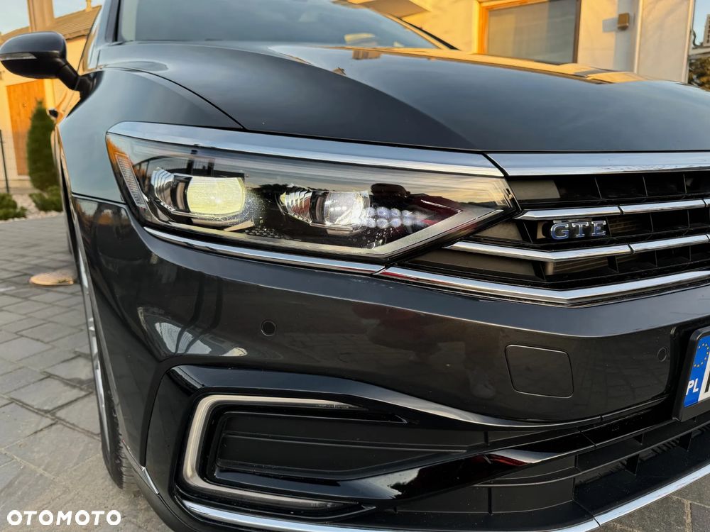 Volkswagen Passat - 9